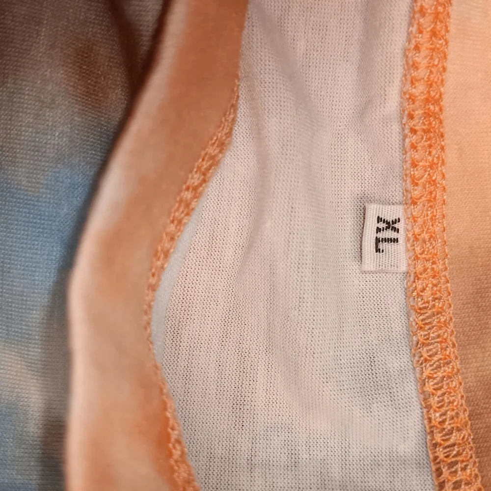 Sucrefas Tie Dyed Lace Long Sleeve Tshirt NWOT - Picture 3 of 6